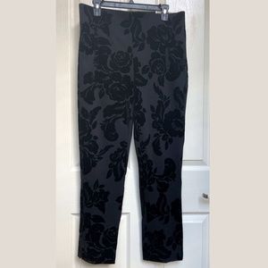 Chico's the Ultimate Fit Juliet Straight Ankle Pant in Black Flocked Floral NWT
